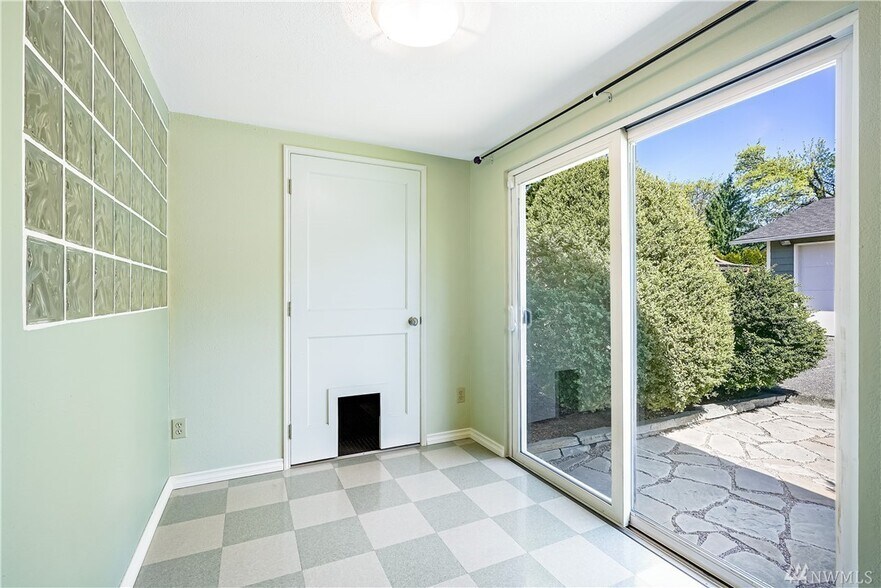 utility area - 1307 Cypress Ln