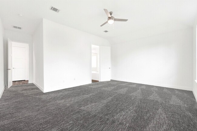 Building Photo - 153 Aurora Spgs Dr