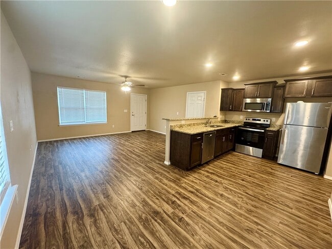 Building Photo - 1020 Clearspring Ct