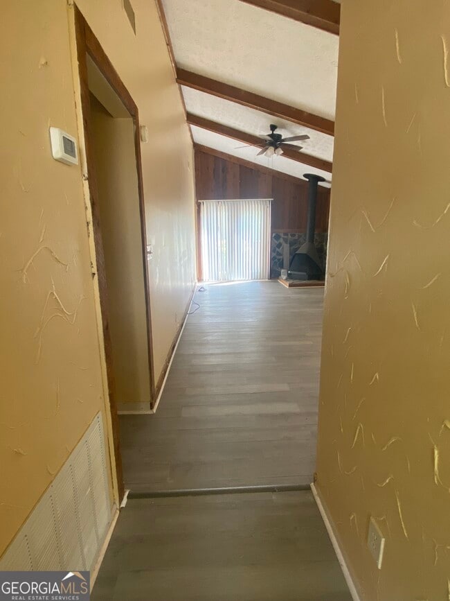 Building Photo - 8574 Creekwood Way