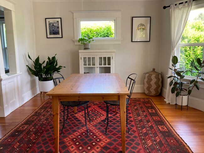 Front room - can be a dining space or living room. - 1405 NE Buffalo St