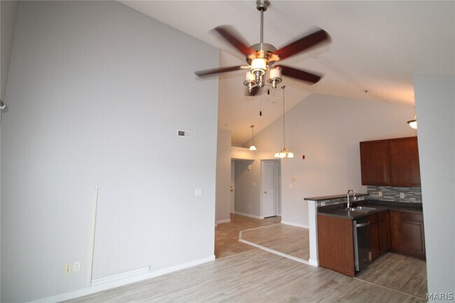 Building Photo - 13300 Spring Creek Ln