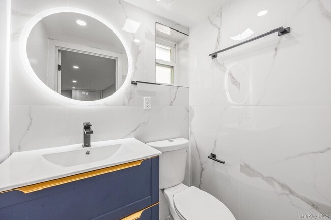 Building Photo - 86-14 Francis Lewis Blvd