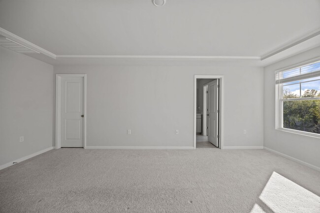 Building Photo - Charming 3 Bedroom Home located in Wake Forest