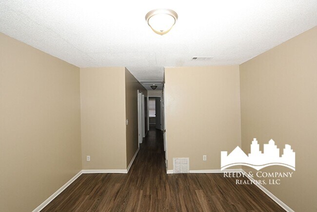 Building Photo - 1616 Winston Dr
