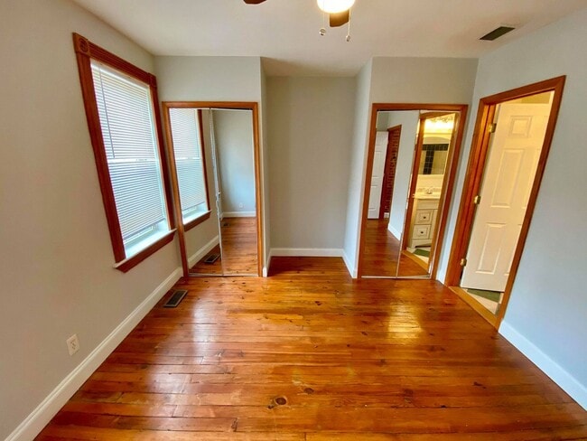 Building Photo - Exceptional 2bed/3ba Patterson Park Home - Large Rear Deck & Parking Pad!