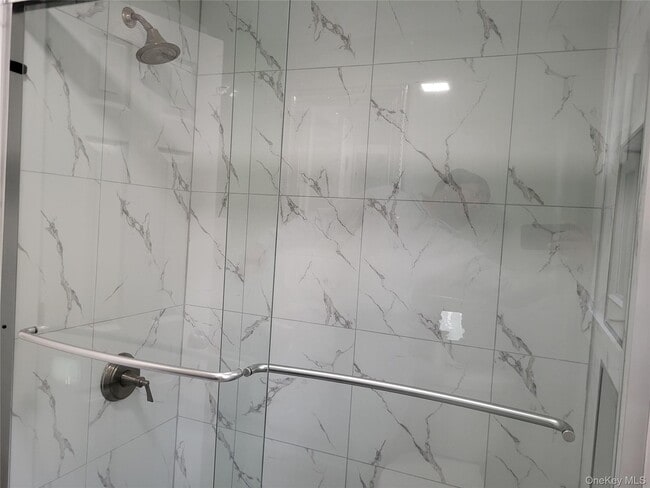 Building Photo - 83 W Main St