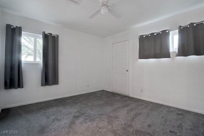 Building Photo - 908 Bonita Ave