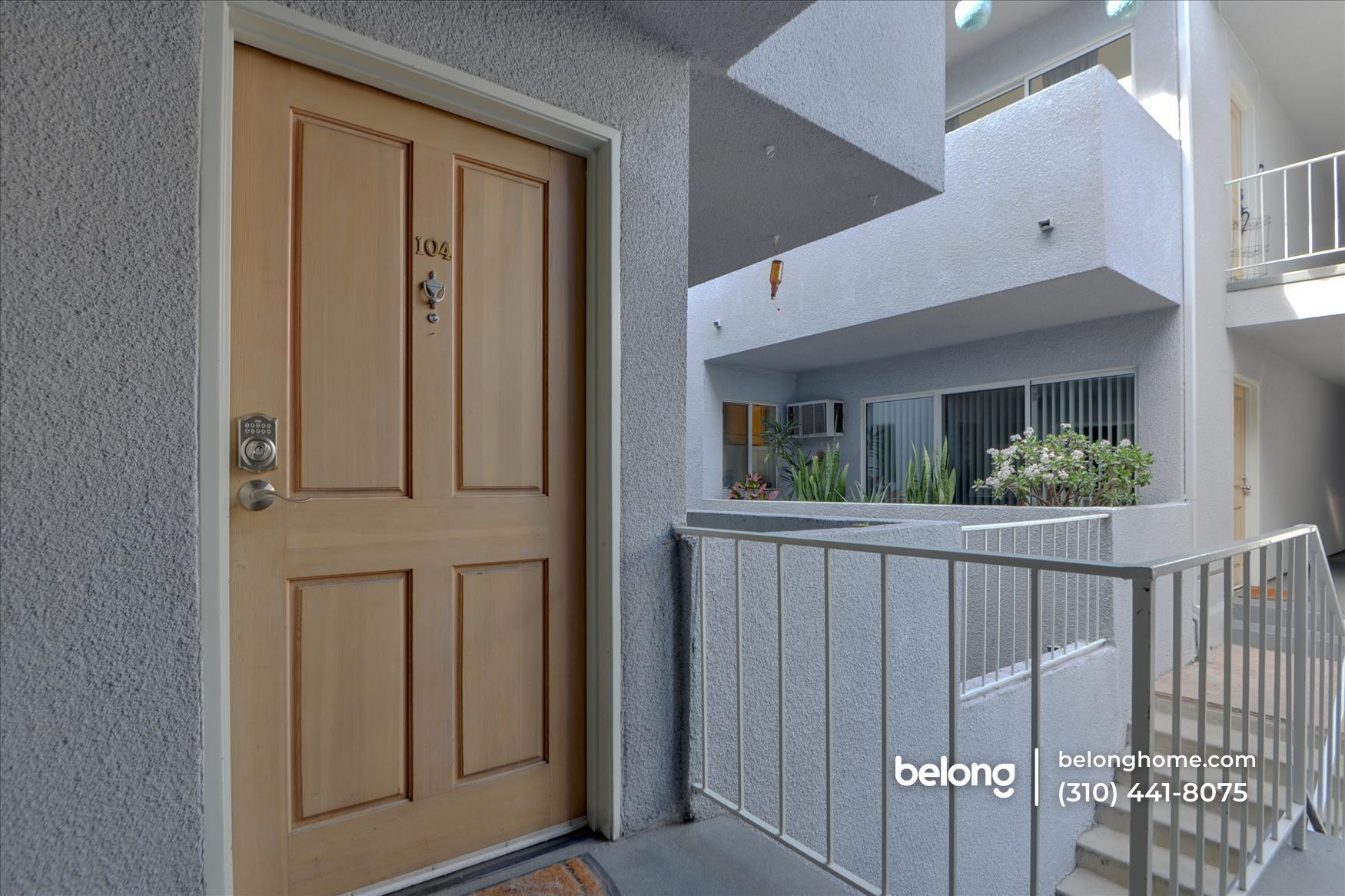 Building Photo - 2223 S Bentley Ave