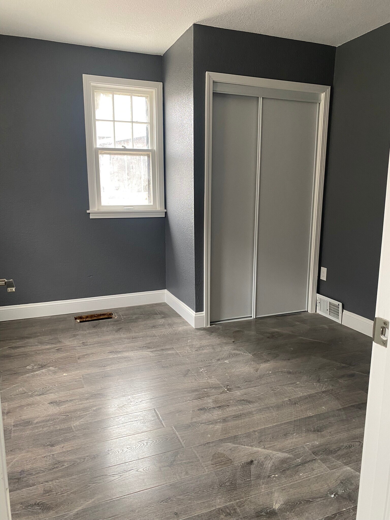 Building Photo - 1923 Messanie St