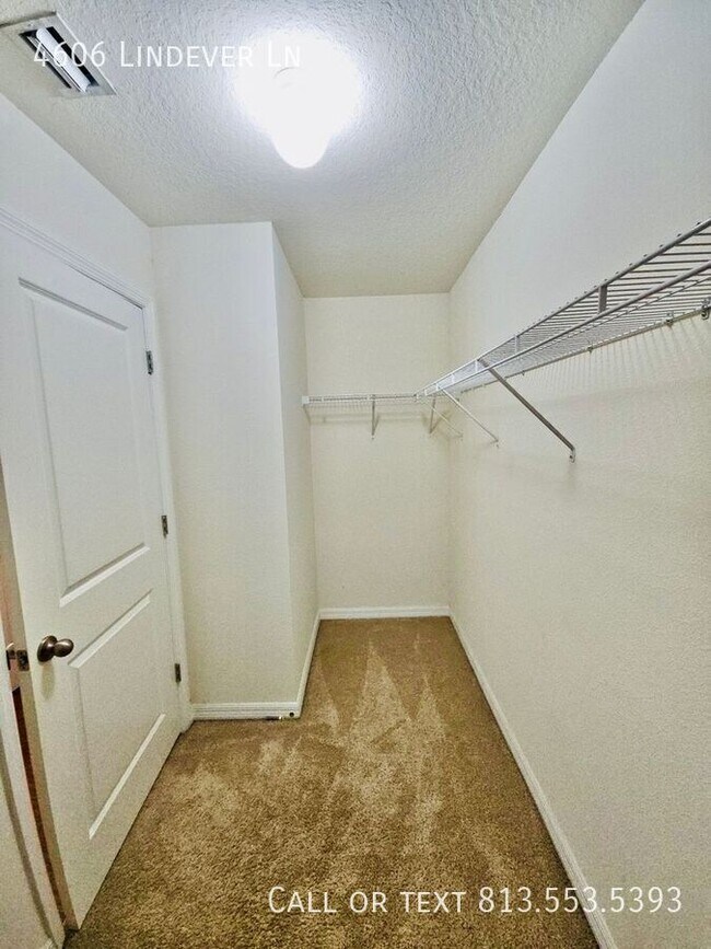 Building Photo - 4606 Lindever Ln