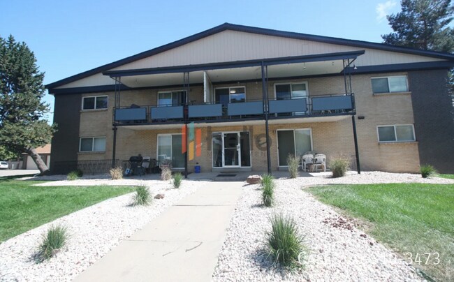 Building Photo - 1800 Fenton St