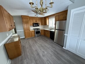 Building Photo - 123 Merigold Dr