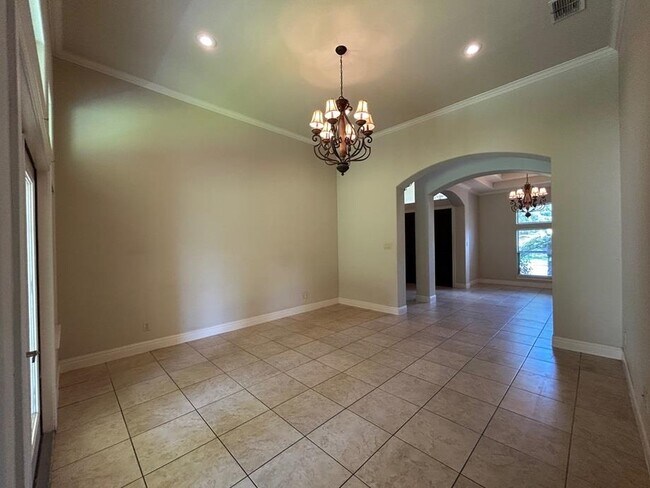 Building Photo - 3335 Hagen Lp