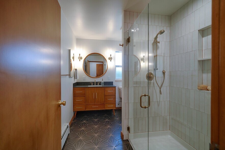 Building Photo - 540 N 83rd St