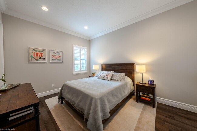 Building Photo - 9368 Eden Roc Ct