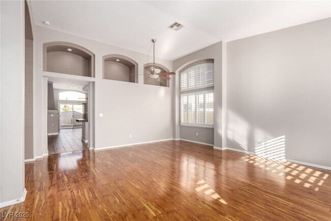 Building Photo - 9424 Cloudcroft Ave