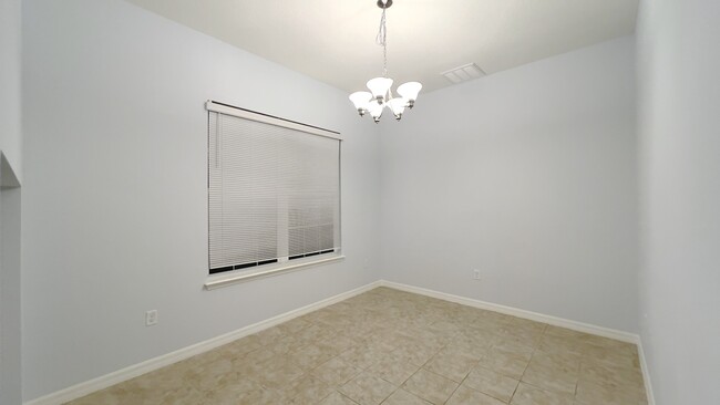 Building Photo - 1088 Avila Ln