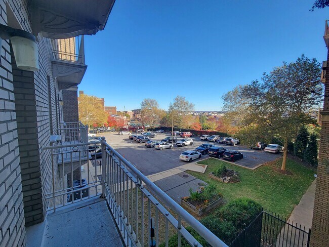 Building Photo - 1308 Clifton St NW