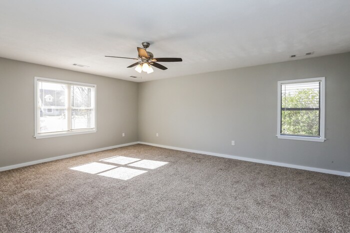 Building Photo - 507 Twin Pine Cove