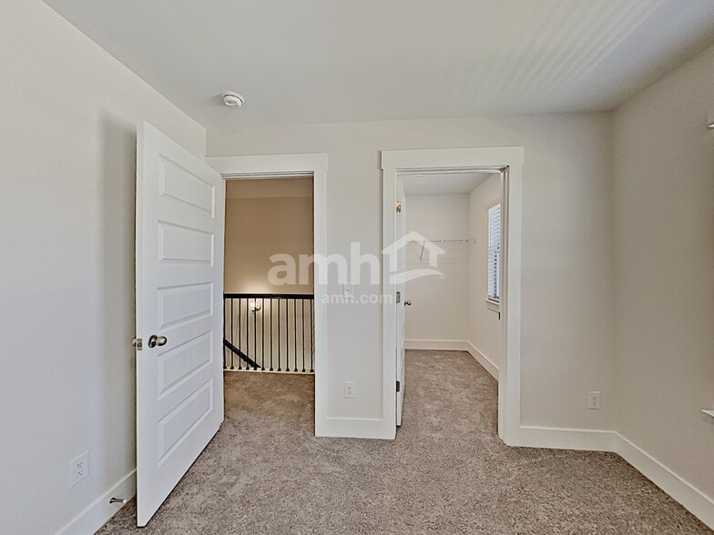 Building Photo - 5145 Jack Byrnes Dr