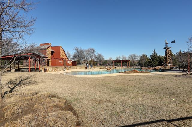 Building Photo - 5700 Broken Spur