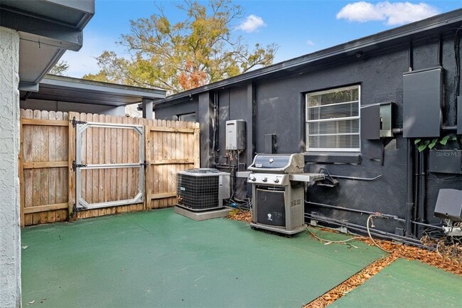 Building Photo - 314.5 W Alva St