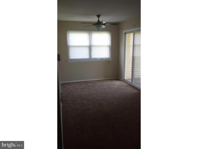 Building Photo - 35 Florence Tollgate