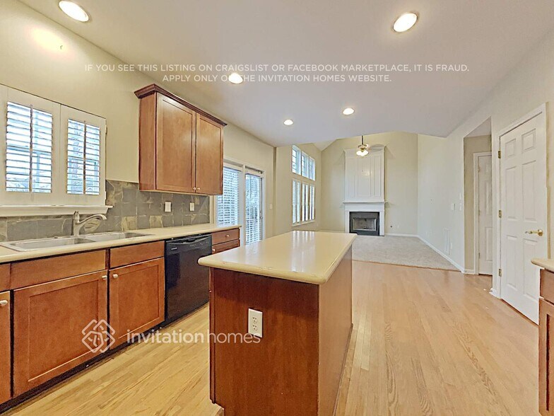 Building Photo - 704 Nightwind Way