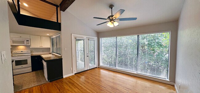 Final view of the dining space - 6724 Eastridge Dr