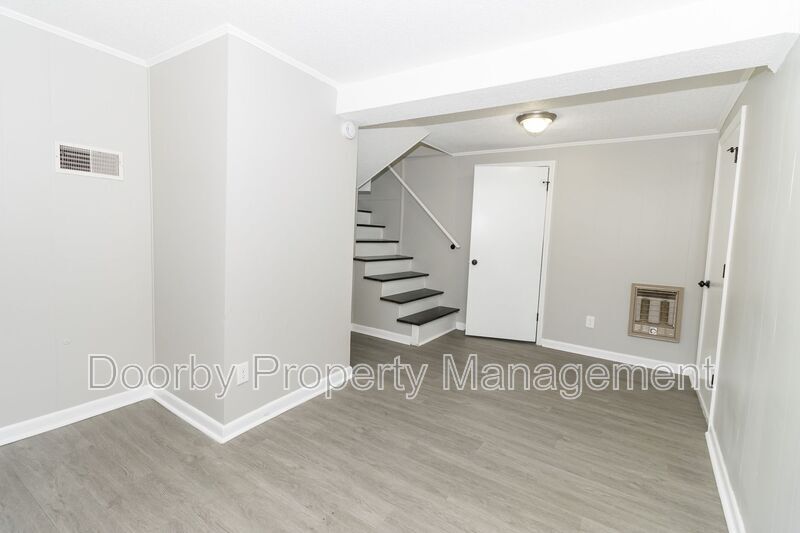 Building Photo - 2983 E Freedom Cir