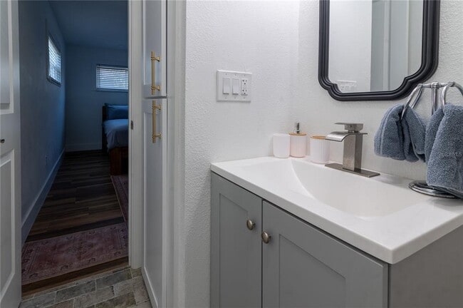 Building Photo - 1897 Dolphin Blvd S