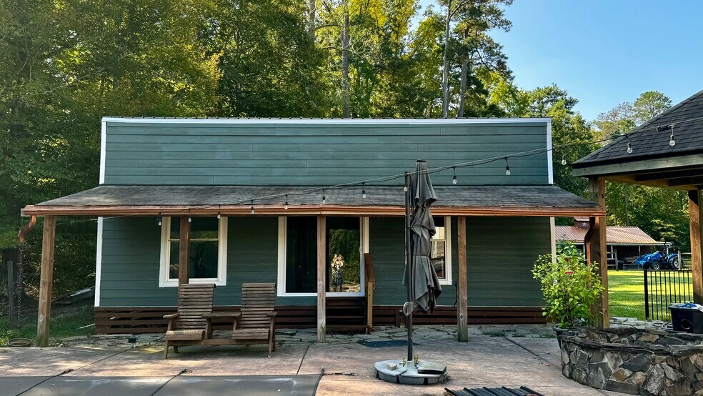 Front of Cottage - 21560 Quaker Rd