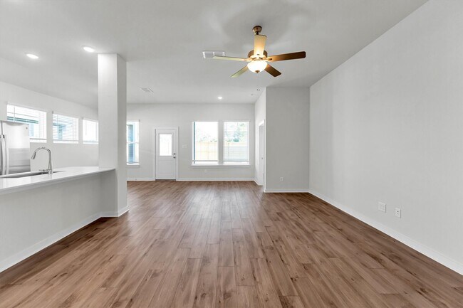 Building Photo - 16031 Bishops Cap Wy