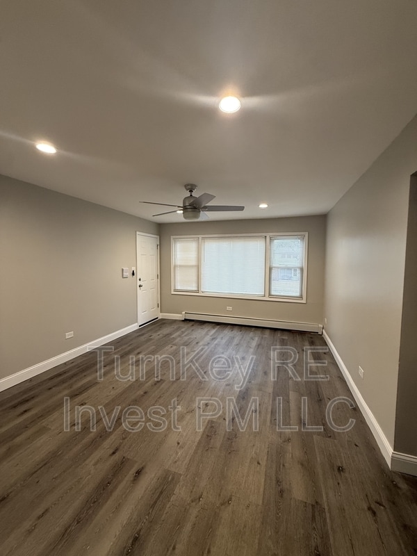 Building Photo - 14421 S Ravinia Ave