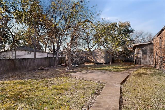 Building Photo - 1108 Winters St