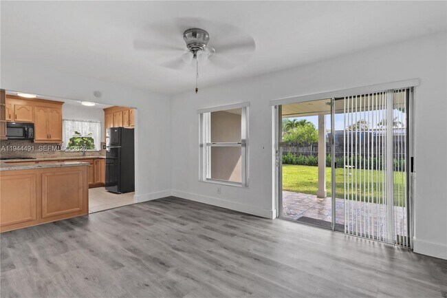 Building Photo - 5215 SW 128th Ave