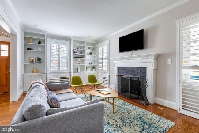 Building Photo - 2243 40th St NW