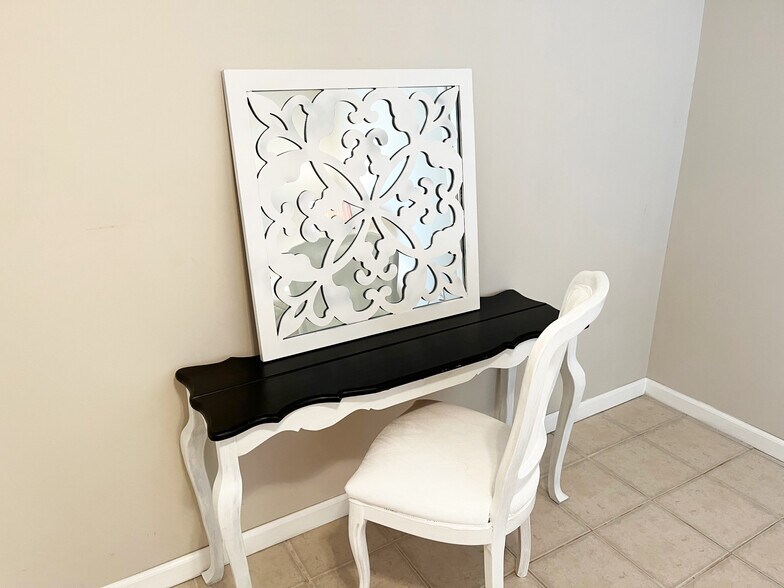 Building Photo - 36 2nd Ave