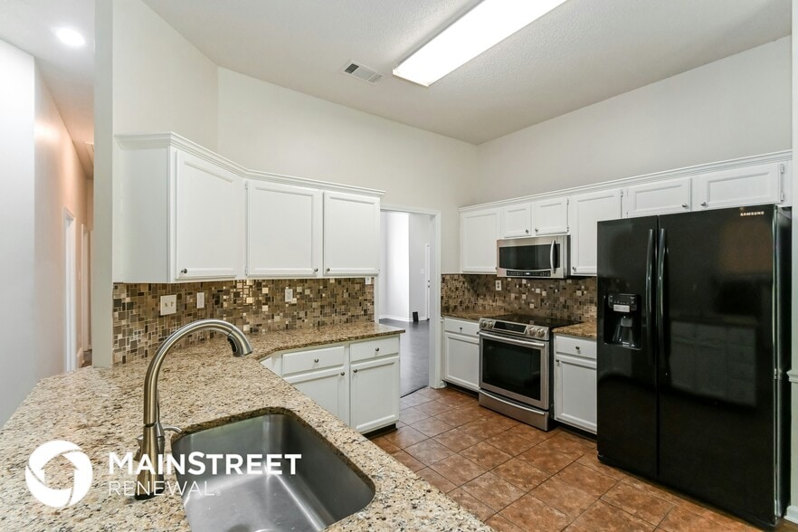 Building Photo - 4227 Old Forest Rd