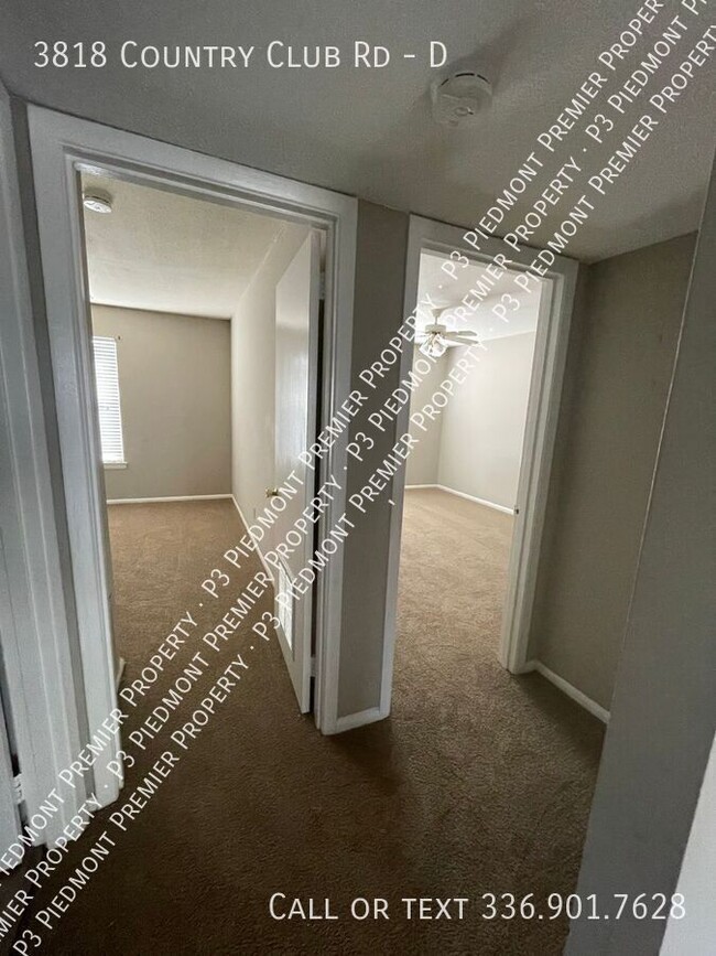 Building Photo - Spacious 2 Bedroom Condo - Call Leasing Ag...