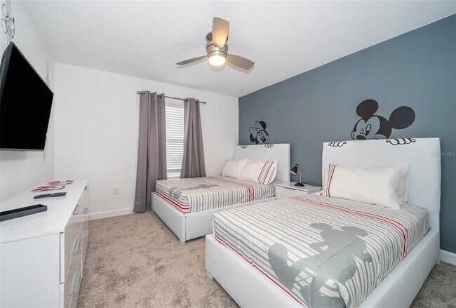 Building Photo - 2990 Protagonist St