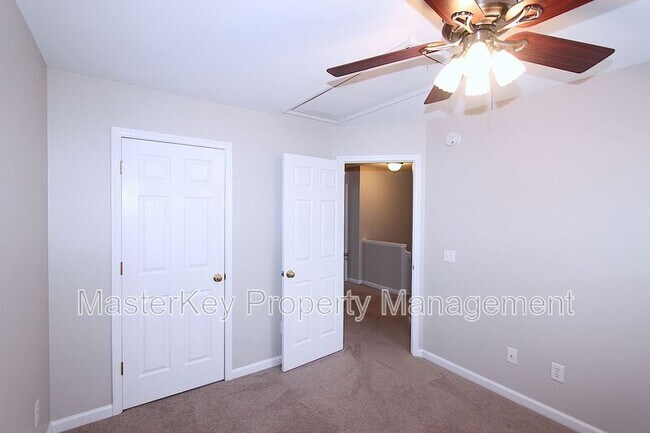 Building Photo - 309 Glaston Ct