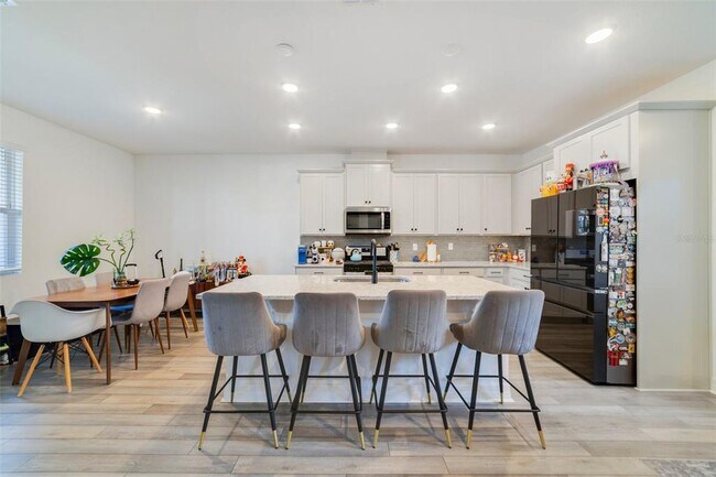 Building Photo - 2224 Celebration Blvd