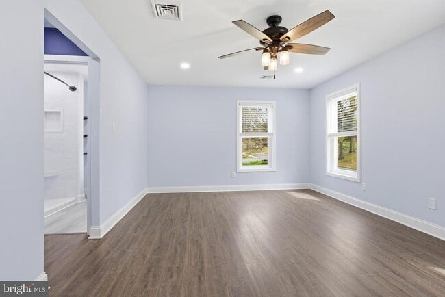 Building Photo - 51 Potter Ct