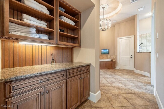 Building Photo - 12611 Apopka Ct