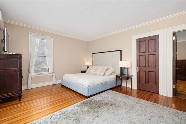 Building Photo - 4 Hunter Ave