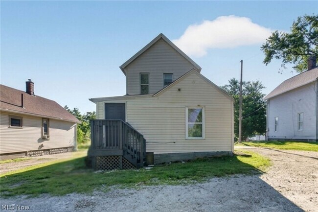 Building Photo - 511 Brown St