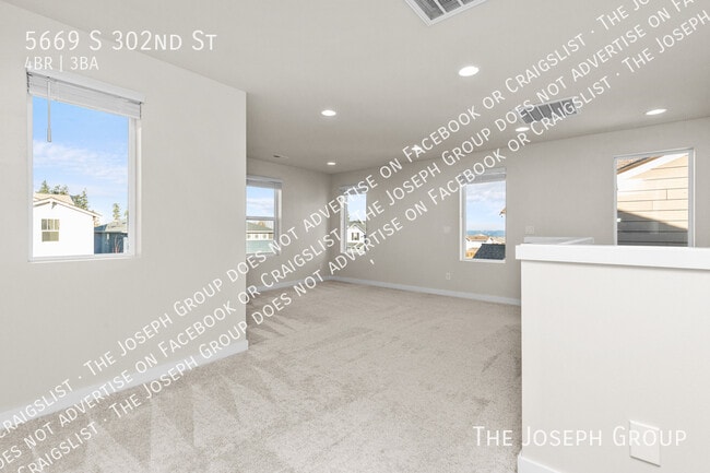 Building Photo - 5669 S 302nd St