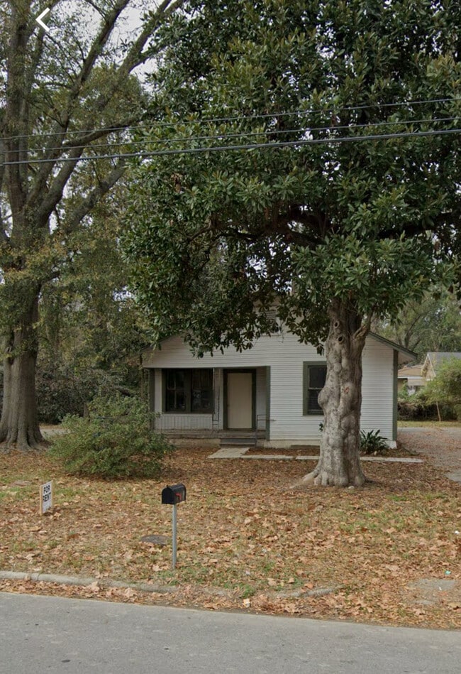 Building Photo - 4406 Jackson St